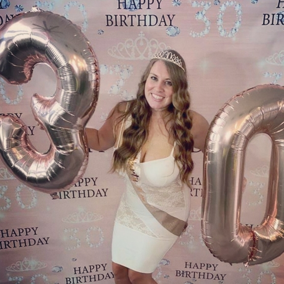 30 Backdrop - Picture 2 of 2